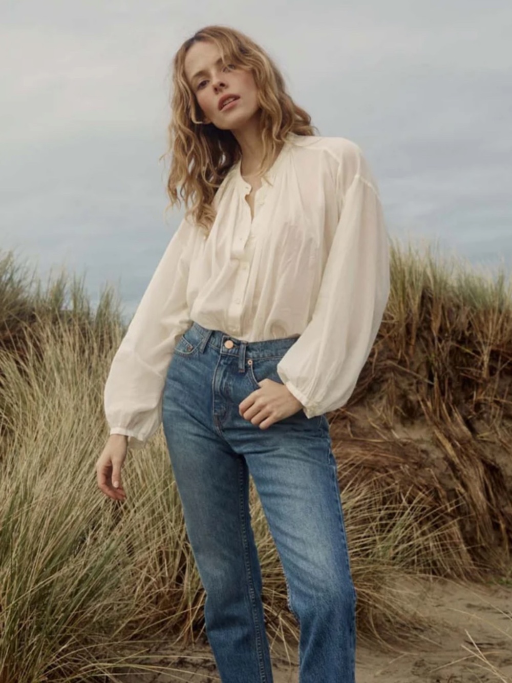 DOEN Jane Blouse in Salt (white) - Picture 2 of 9